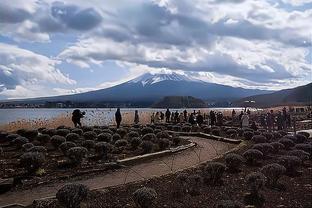 手感火热！基根-穆雷半场13中9拿下21分5板